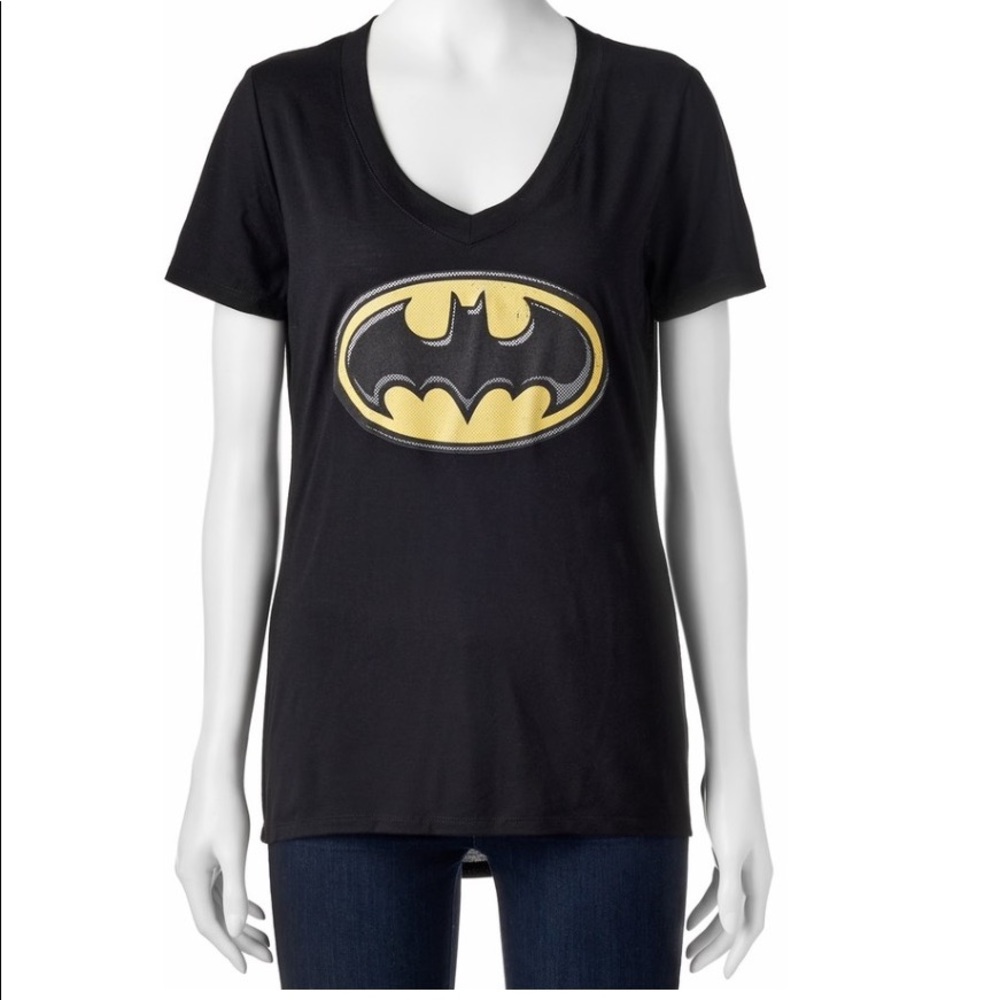 Juniors Batman Classic Graphic T-shirt Medium NWT